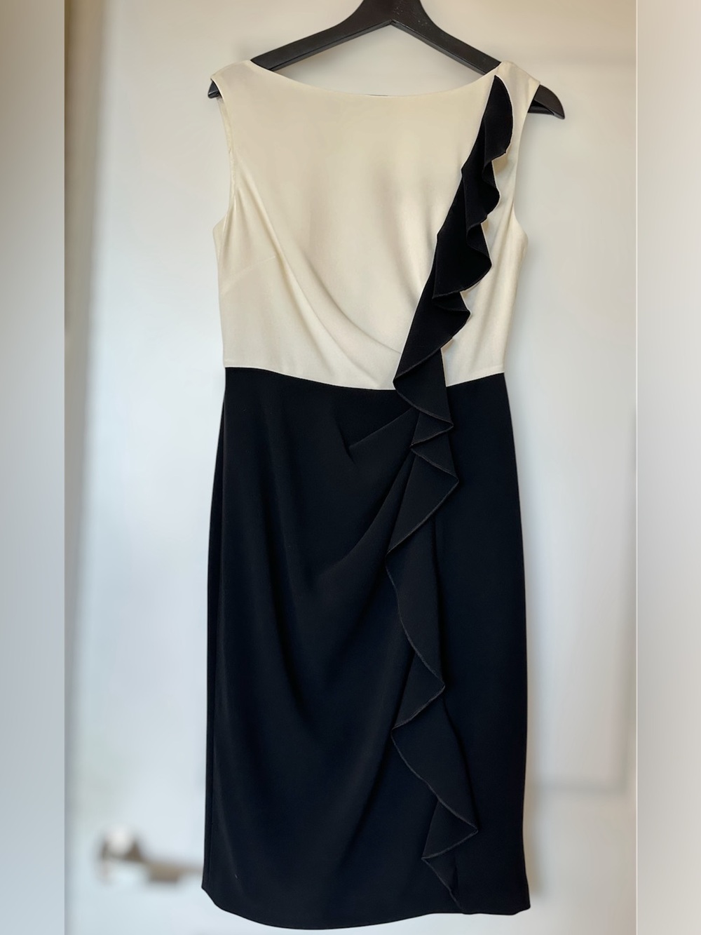 Coast London Black & Ivory Ruffle Dress US 6 Elegant Occasion Dress